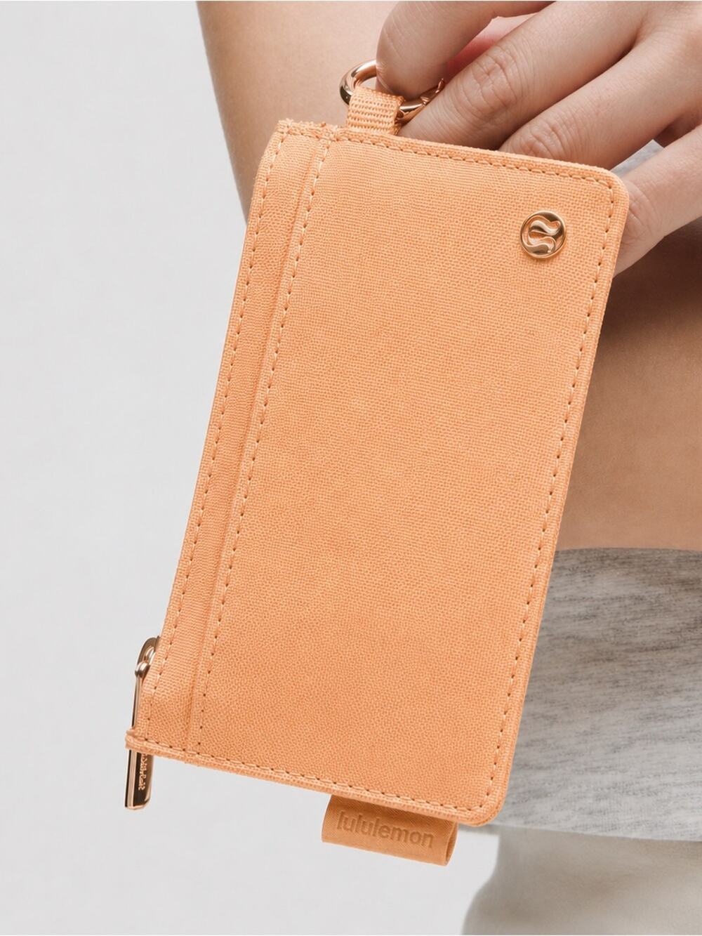 Lululemon Clippable Card Case – melon NWT